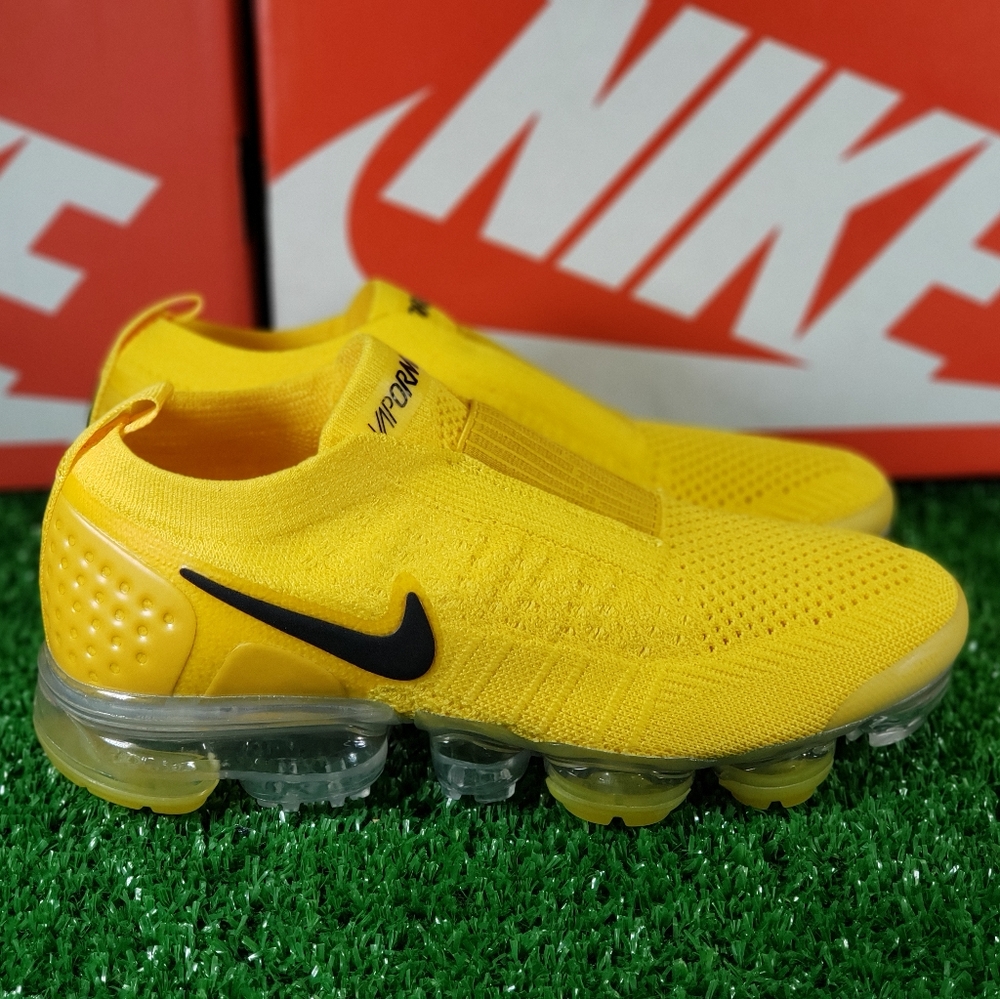 COPY - Nike air max vapormax 2021 yellow black laceless Worn once